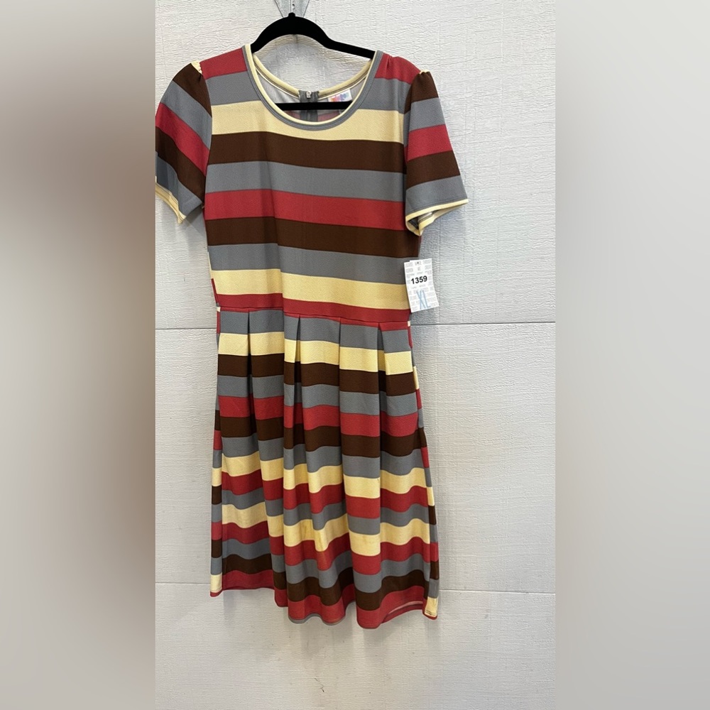 NWT Amelia dress Lularoe size XL